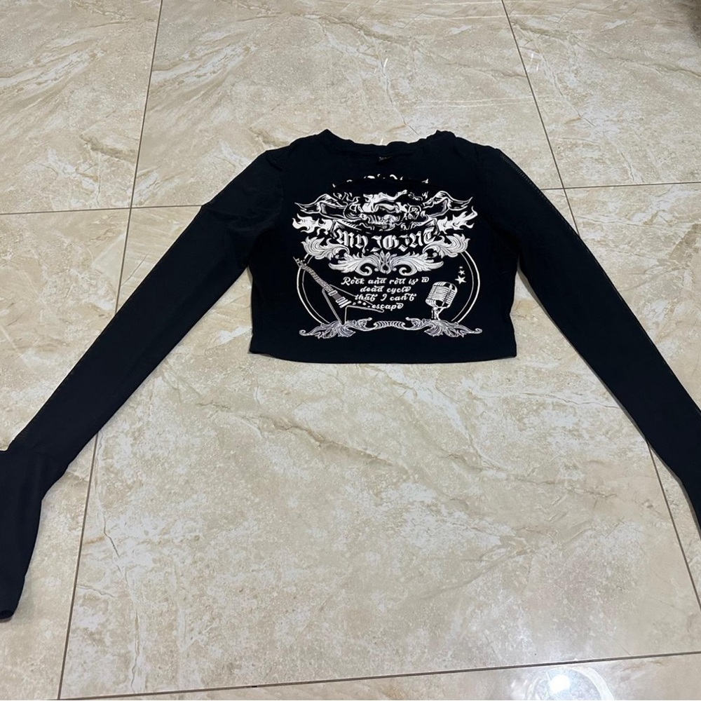 Black Graphic Long Sleeve Top